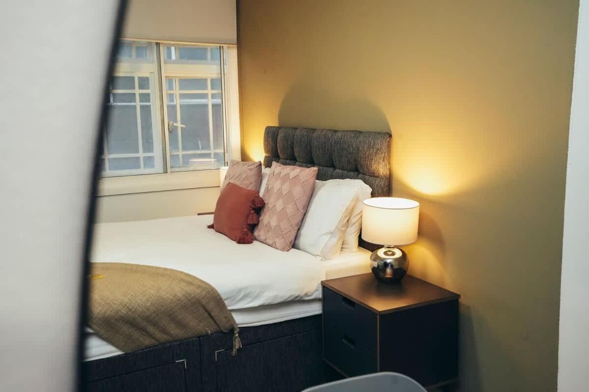 2Br City Centre Apt, Self Check In, Wifi, By Derbnb Шефилд Экстерьер фото