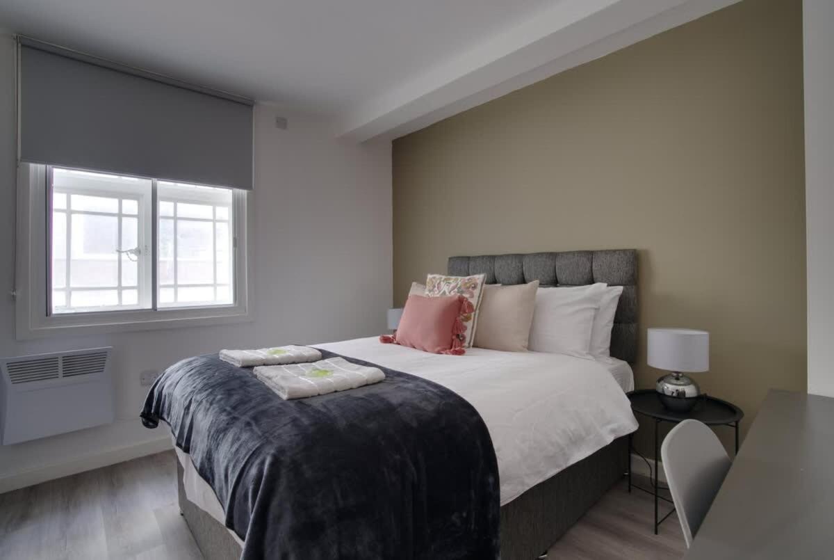 2Br City Centre Apt, Self Check In, Wifi, By Derbnb Шефилд Экстерьер фото