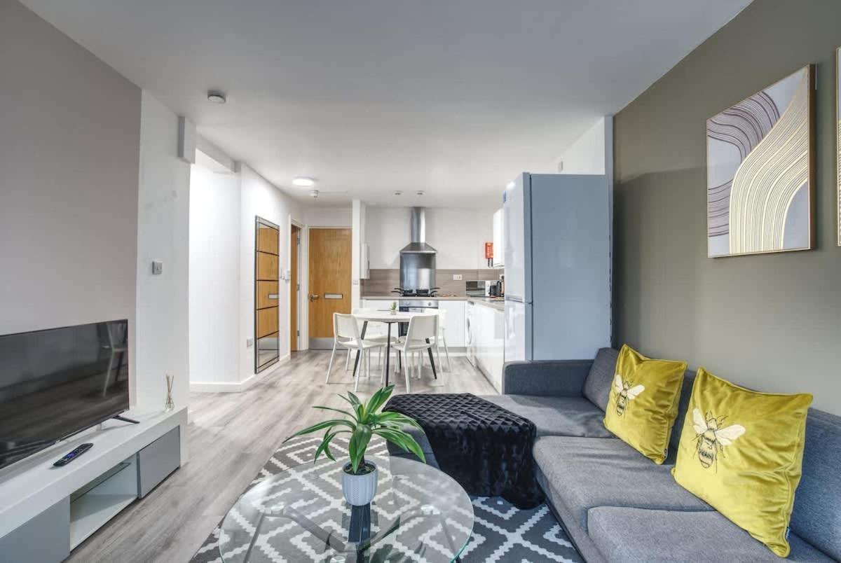 2Br City Centre Apt, Self Check In, Wifi, By Derbnb Шефилд Экстерьер фото